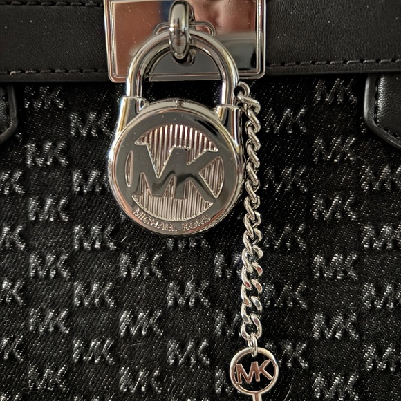 🖤🩶NWT Black Michael Kors Hamilton Satchel🩶🖤 - Picture 2 of 6